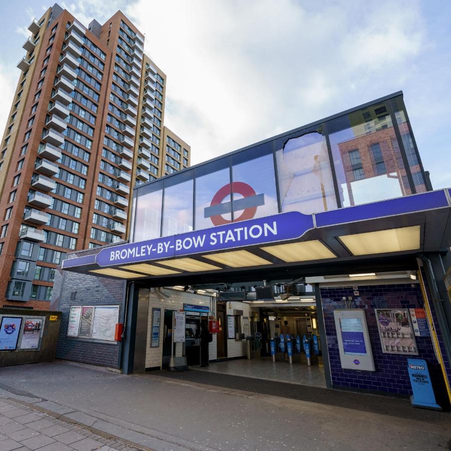 Stylish Fully-Equipped One Bedroom Apartment With Extra Sofa Bed, Free Secure Parking, Onsite Gym, 24Hr Security & Concierge Londen Buitenkant foto